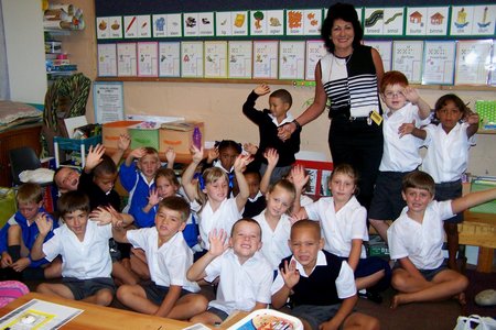 Rdl Riana de Coning besoek Laerskool Gansbaai Gr 1 leerders